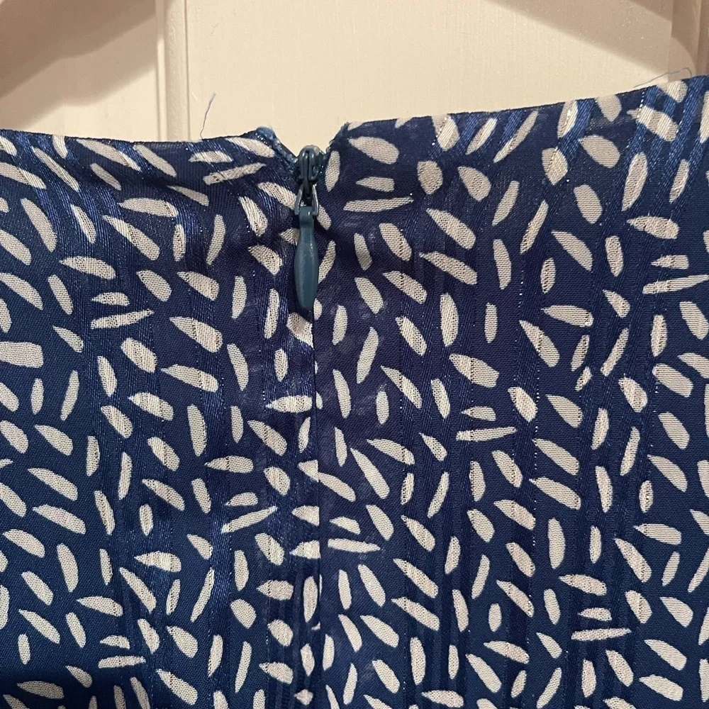 DKNY Blue and White Ruffled Puff Sleeve Sundress Size 6 - Picture 7 of 8